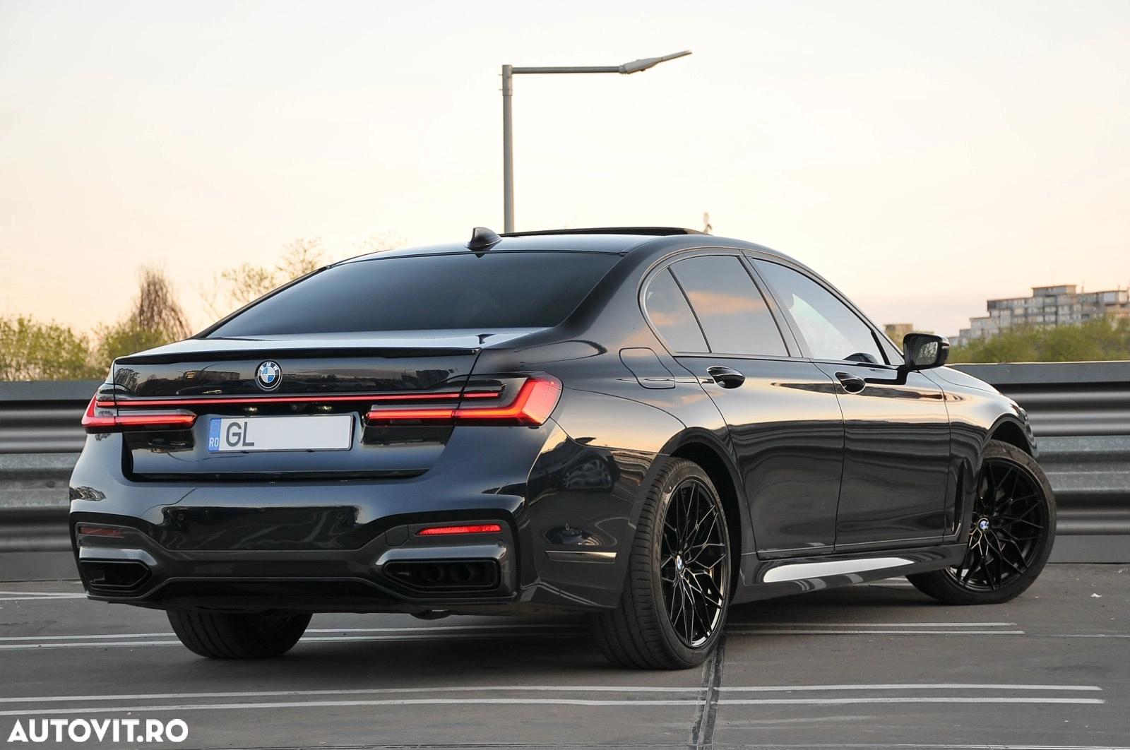 BMW 7 SERIES 750i xDrive